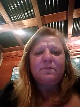 jusichka's Live XXX Chat