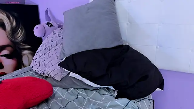 Živý XXX chat Charlotte11-11