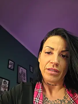 EmilyDiazofficial Webcam-Show