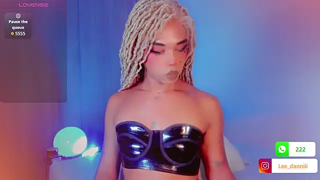 DanniLee_ webcam show
