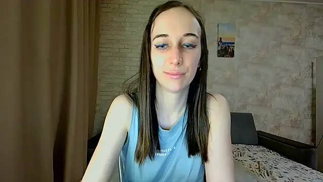 Anika_bloom live XXX chat