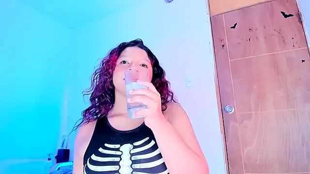 Emily_Coper18 – Naživo XXX chat