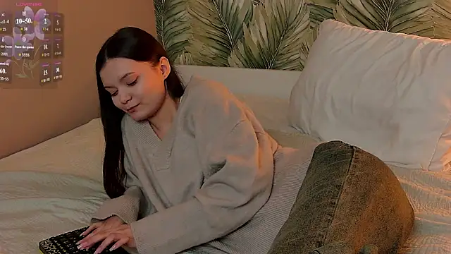دردشة AsterQuinn الجنسية المباشرة