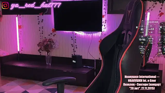 -RED_HAT-'s Live XXX Chat