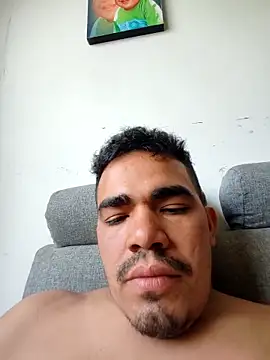 2025-DANIEL live XXX chat
