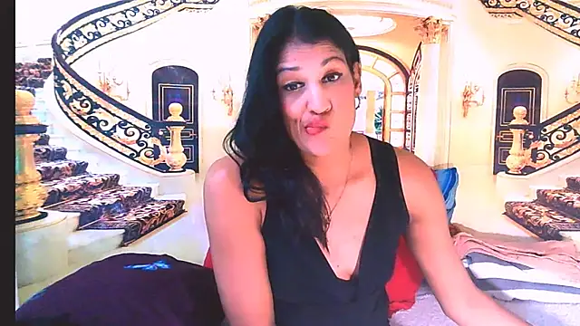 IndianSexcSmyle Live XXX-chat