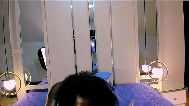 XXX chat uživo modela Zhayabarkas
