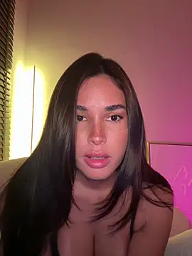 XXX chat uživo modela olivializ