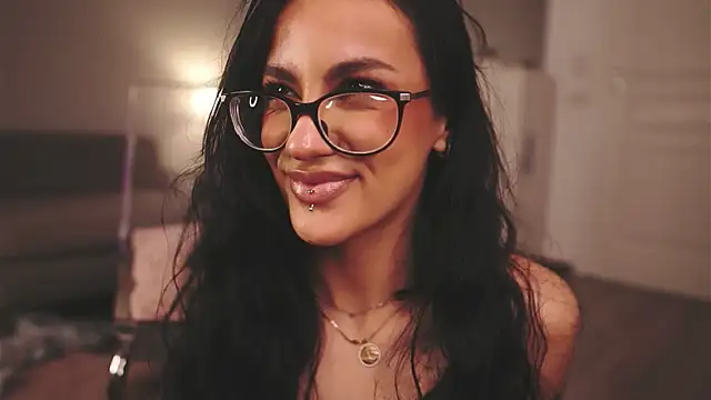 Chat +18 de ValexieLux ao vivo