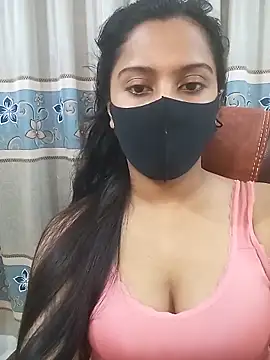 zareen_approach Adlı Modelin Canlı XXX Sohbeti