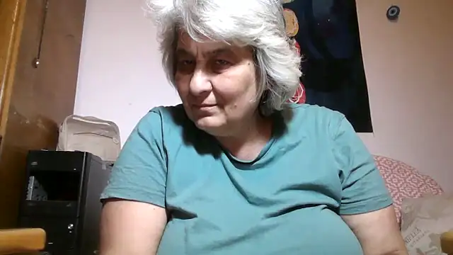Chat XXX en directo de ExquisiteMature
