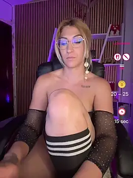 Chat +18 de sofiah_ ao vivo