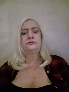 Julia20X's Webcam Show