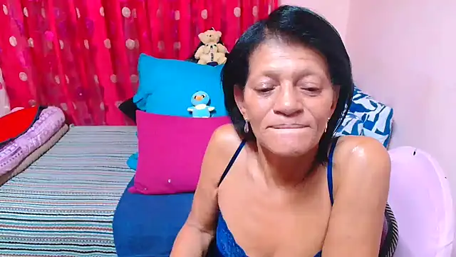 SLUTTYROXY – Kamerová šou