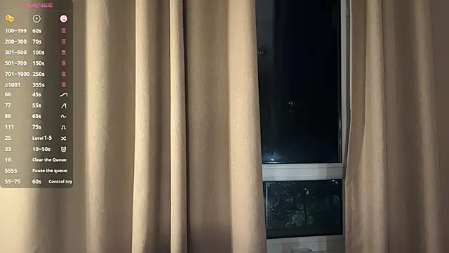 Ur_neighbor_Kira Chat XXX in diretta