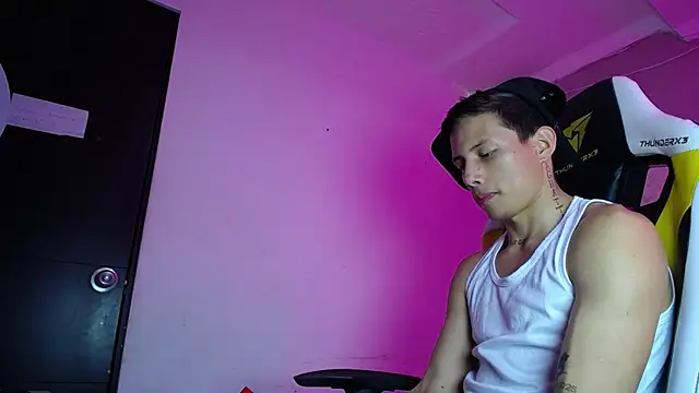 Didi_hard: вебкам-шоу