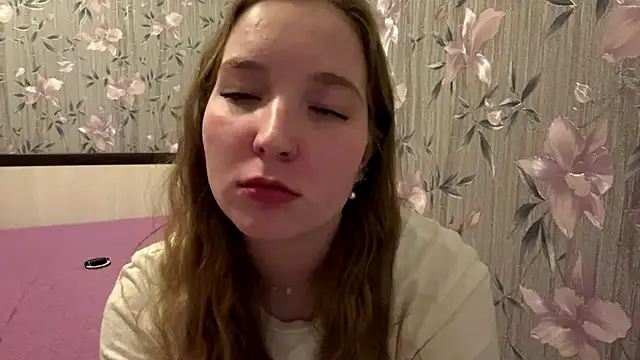 XXX chat uživo modela OksiDarling