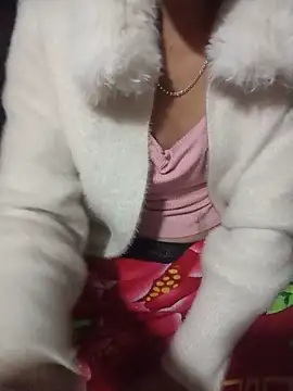 Daisyy-xxx élő XXX-chatje