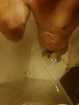 PleasurePistol 라이브 XXX 채팅