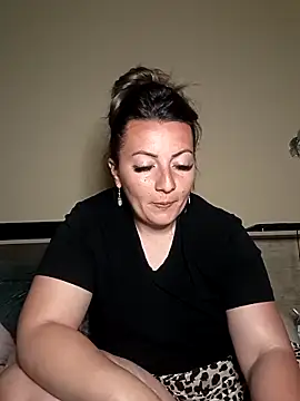 Sweetredvelvet Webcam show