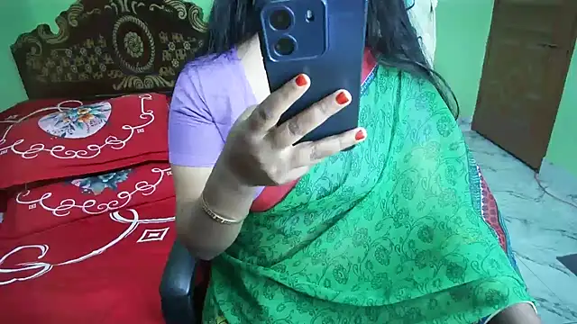 BengaliQueenStarのライブXXXチャット
