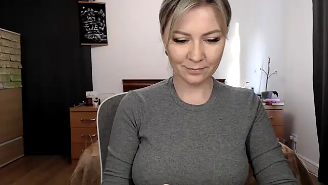 ParadiseAlina's Live XXX Chat