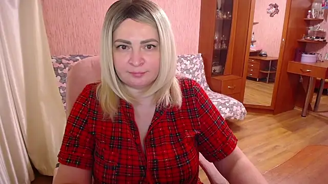-MeowMeow's Live XXX Chat