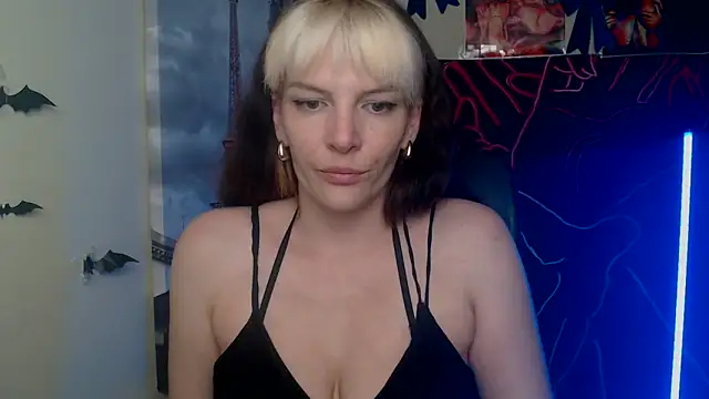 VanessaRey_のライブXXXチャット