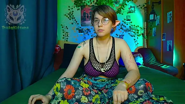 Sembang XXX Secara Langsung TrickyKitsune
