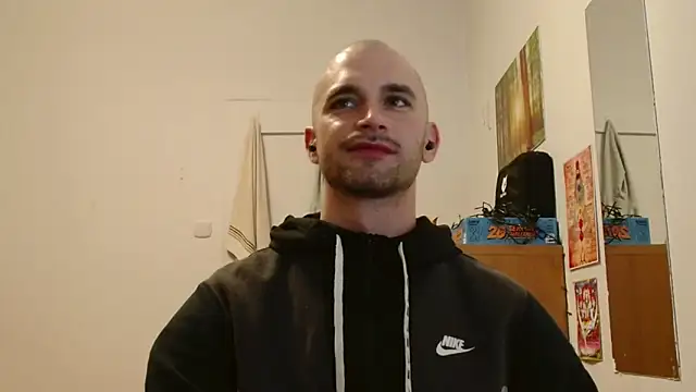 Chat +18 de OskarBreno ao vivo