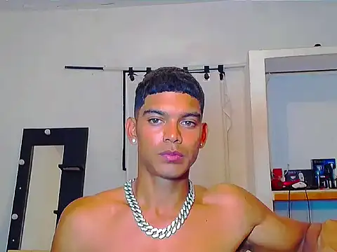 theMyke101 Show in webcam