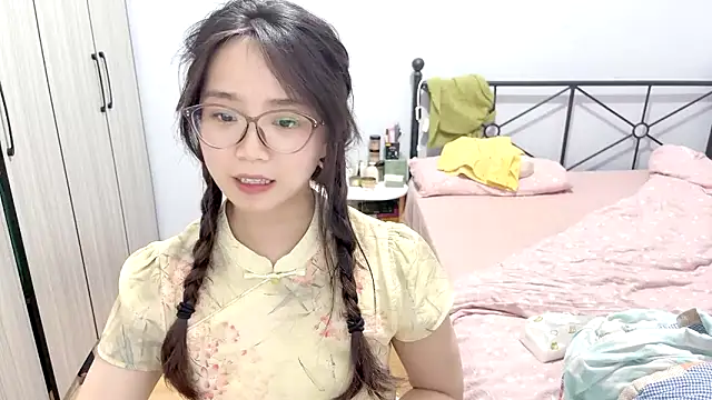 Hmm_0303 – Live XXX-chat