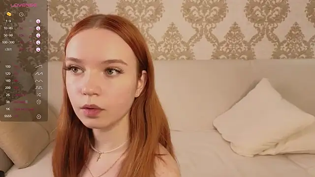foxy_bloomm: онлайн-секс-чат