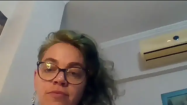 Ju-Hot Chat XXX in diretta