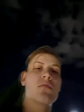 mooniekiss Chat XXX in diretta