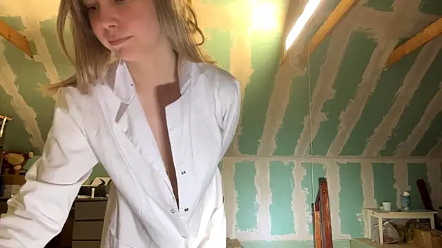 Skinny_girl_ Adlı Modelin Canlı XXX Sohbeti