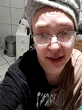 Pokazy przed kamerką – Isabella_Geney