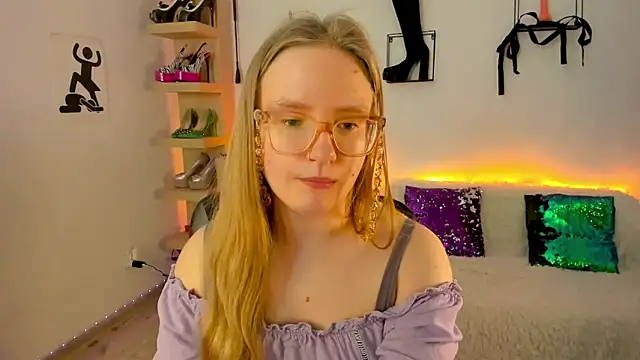 Chatroom XXX en direct de NancyHottie