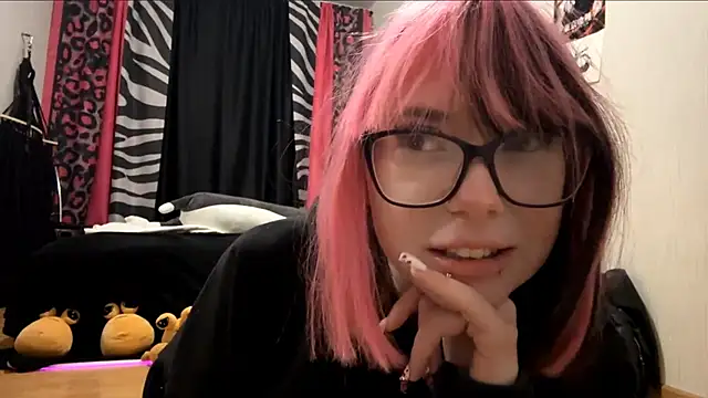 WifeAileen Chat XXX live