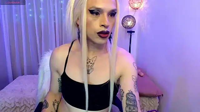 DanniHotBoy02 Webcam Show