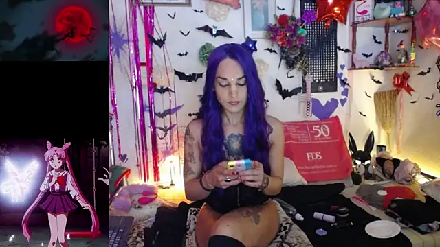 Show modela purplekattlyn na web-kameri