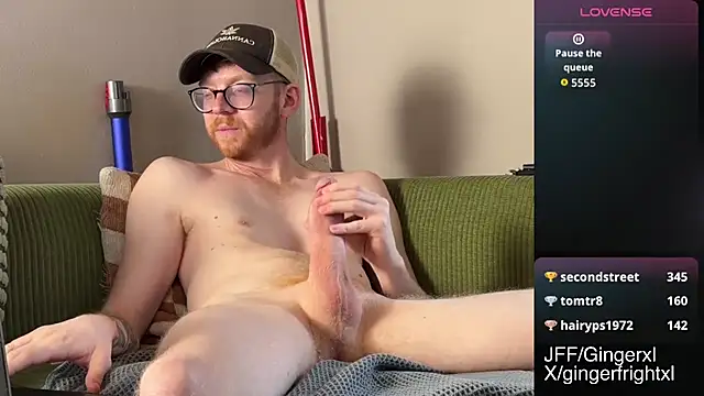 Show modela Gingerxl8 na web-kameri