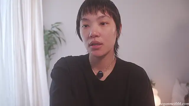 XXX chat uživo modela meganmei666
