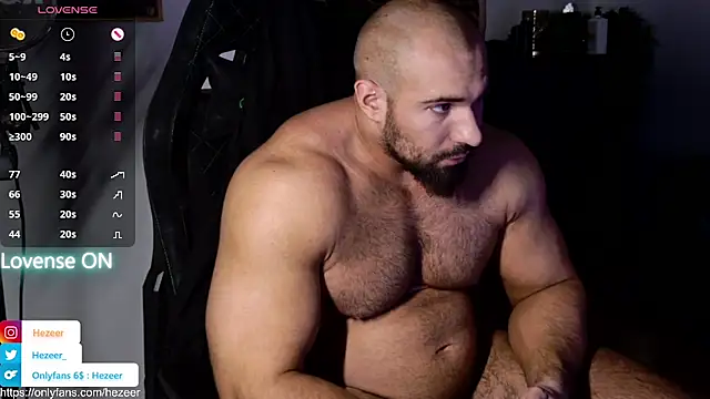 Show modela Musculus6 na web-kameri