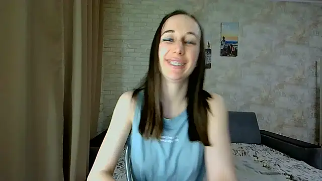 Anika_bloom Chat XXX in diretta