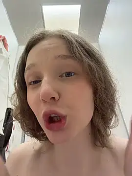 XXX chat uživo modela outside_rosy