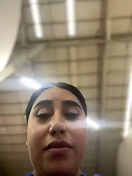 Sophie_Dreamss Adlı Modelin Canlı XXX Sohbeti