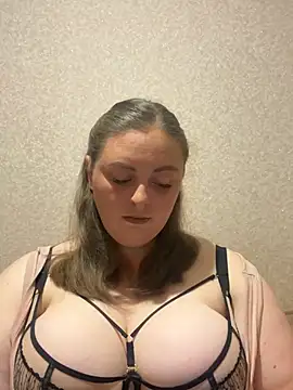 Sophia_BigBoobss_1: вебкам-шоу