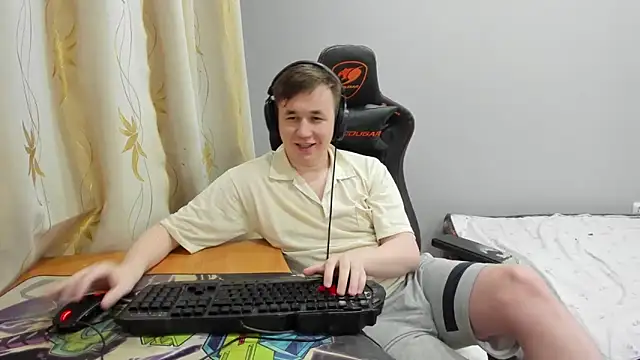 iliaskrislove 网络视讯表演