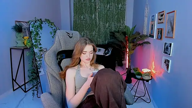 FlexyFox live XXX chat